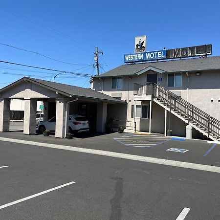 Western Motel Salinas Exterior foto