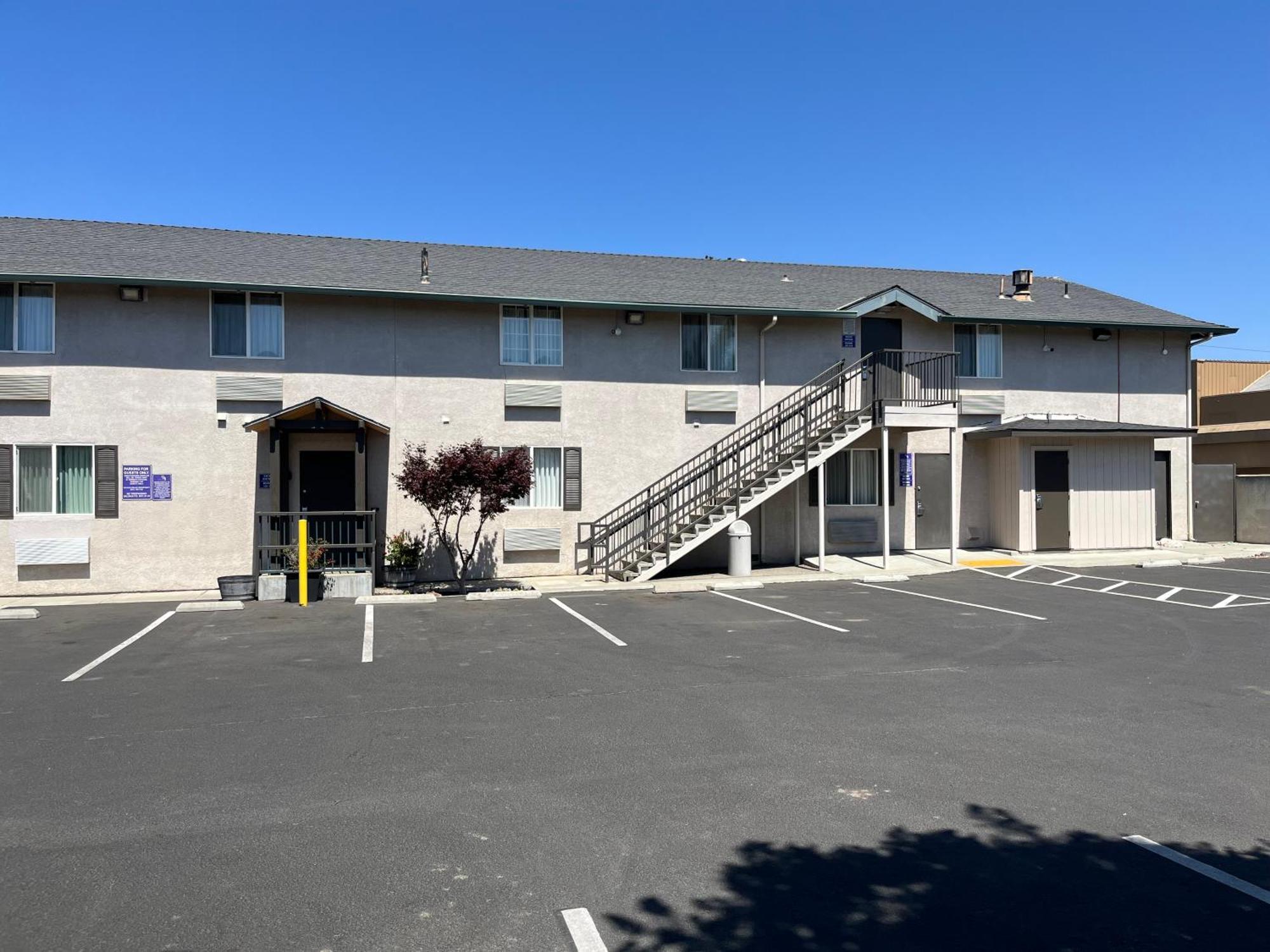 Western Motel Salinas Exterior foto