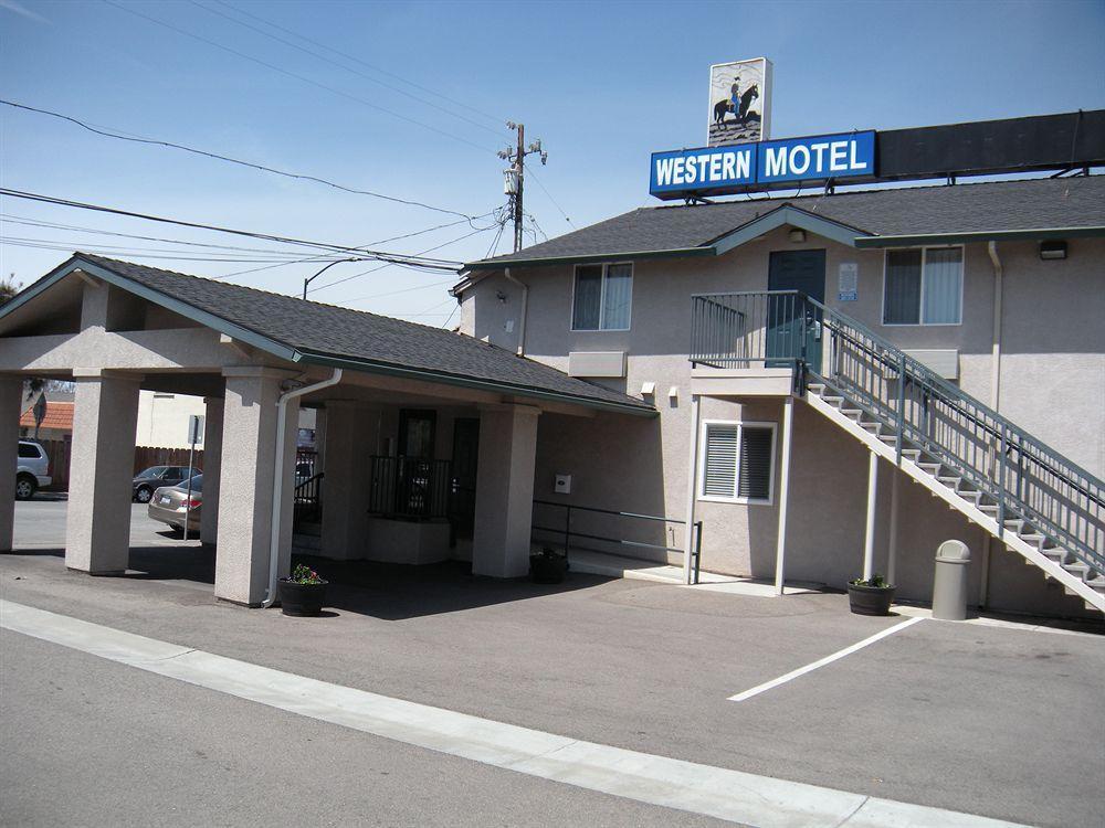 Western Motel Salinas Exterior foto
